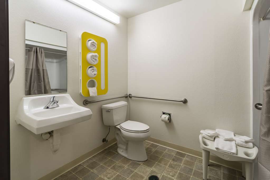 Motel 6 Huron OH Sandusky - photo 21