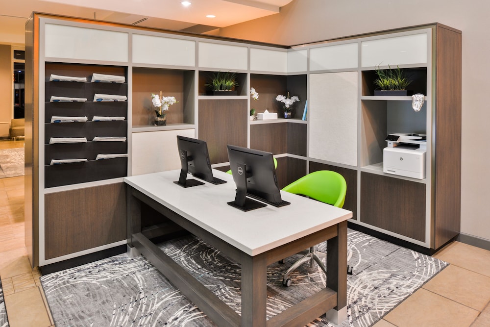 Holiday Inn Kansas City Airport by IHG - photo 36