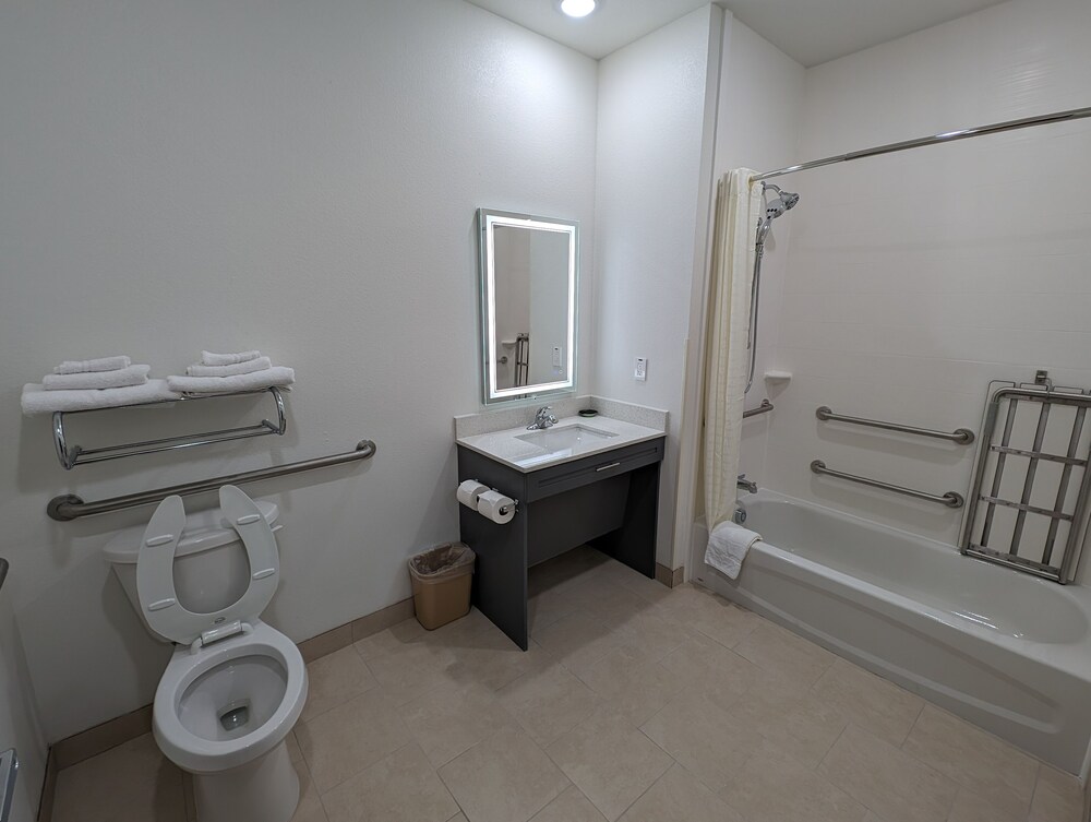 Texas Bungalows Hotel & Hotel Que at i35 Austin Pflugerville - photo 45