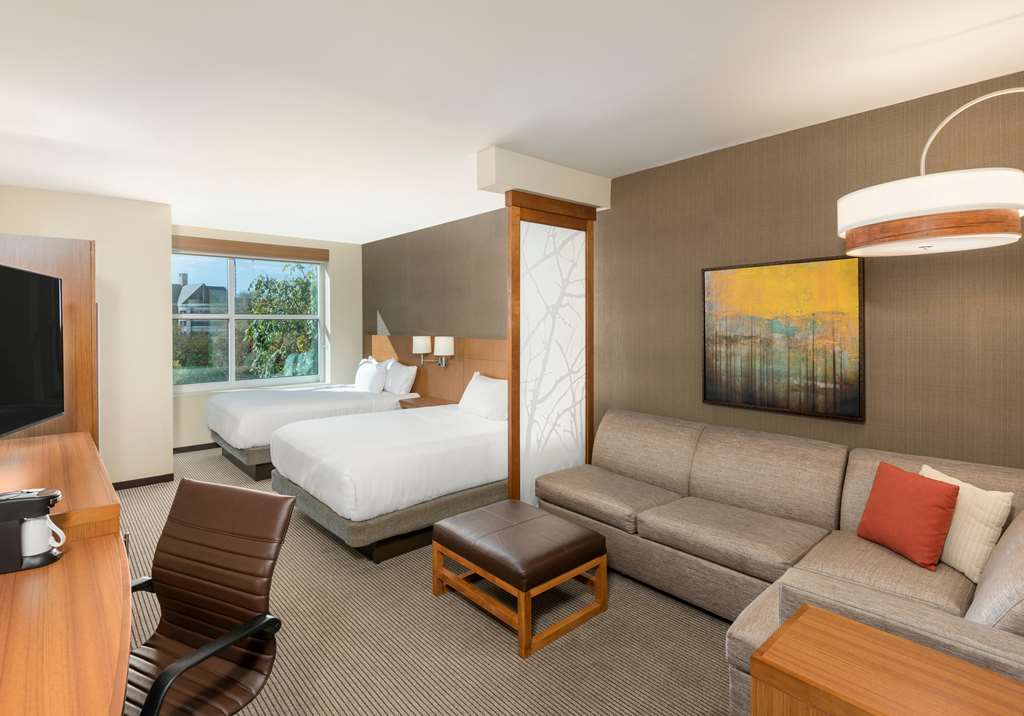 Hyatt Place Greenville Downtown - photo 66