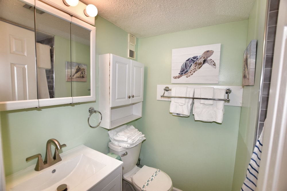 0406 Waters Edge Resort 1 Bedroom Condo by RedAwning - photo 17