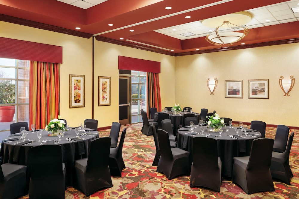 Embassy Suites by Hilton Charlotte Concord Golf Resort & Spa - photo 95