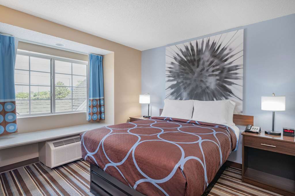 Super 8 by Wyndham Joliet - photo 26