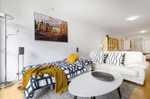 A Stunning & Cozy Studio Next to Darling Harbour — 4-Star Luxury Hotel in Sydney, Australia