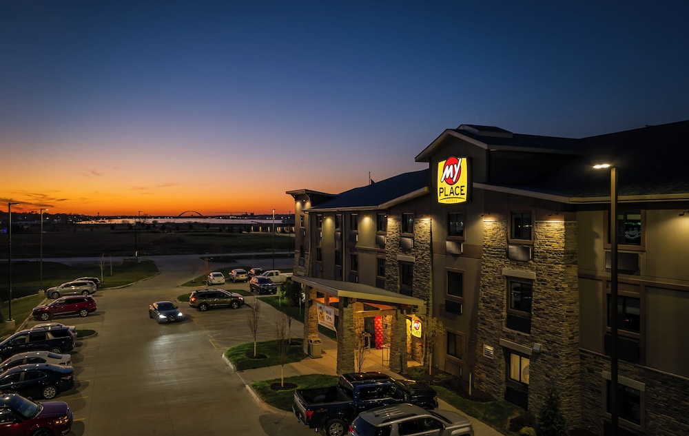My Place Hotel East Moline Quad Cities IL - photo 23