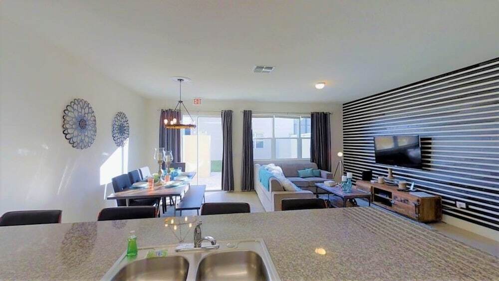 Compass Bay Resort 4 Bedroom Vacation Townhome - photo 2