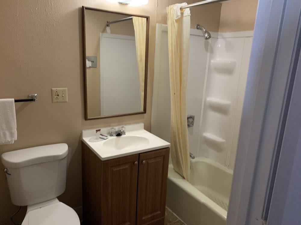 Ashland Motel - photo 10