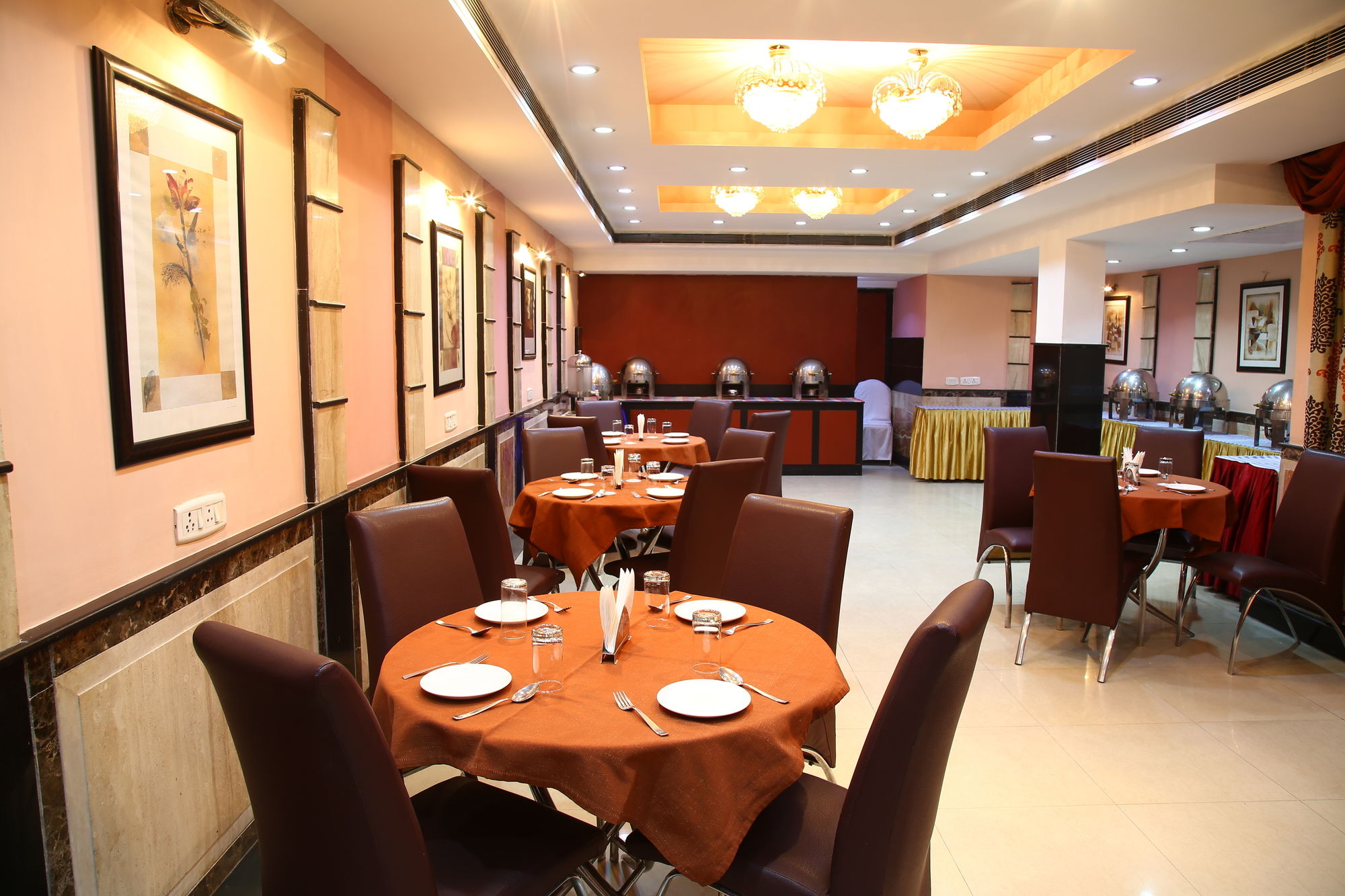 FabHotel Conclave Inn Nehru Place