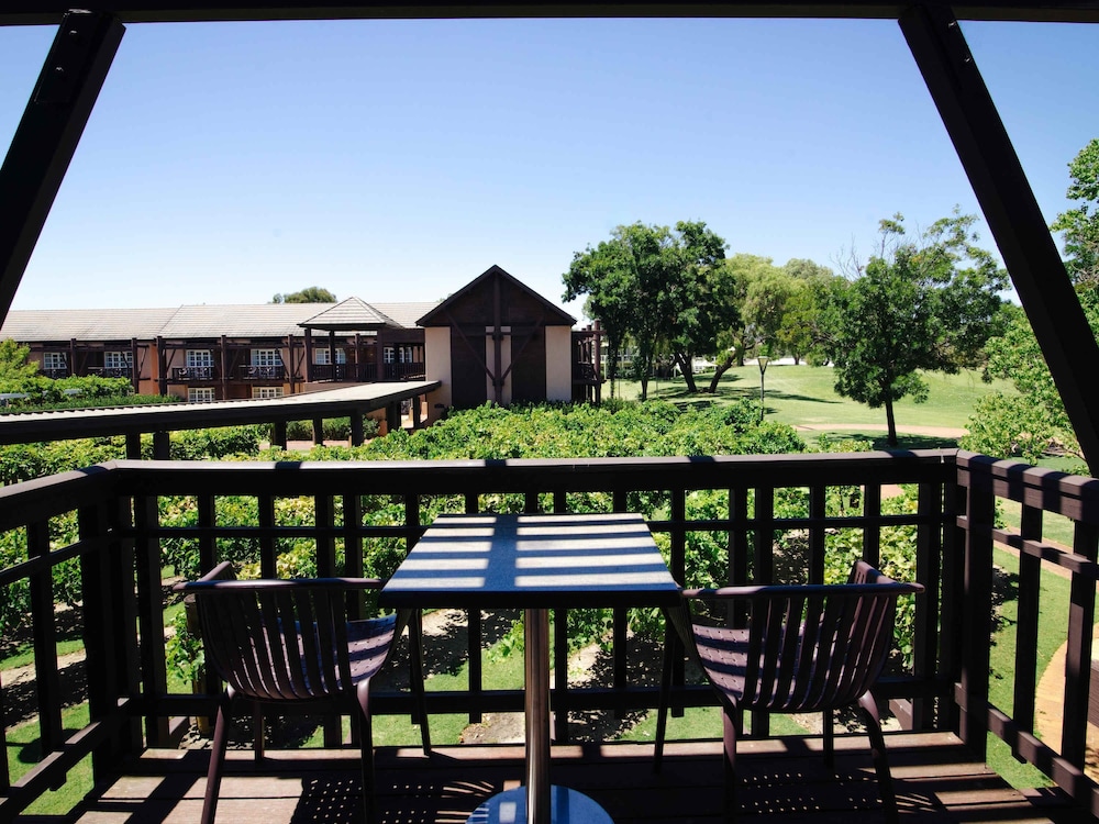 Novotel Swan Valley Vines Resort in The Vines, Australia