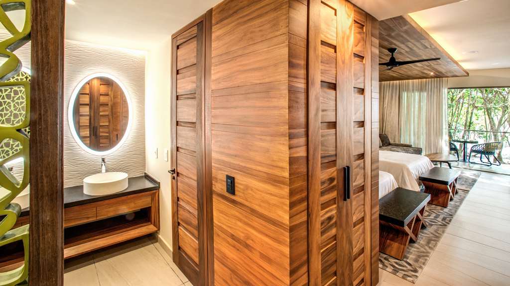Suites Mesa de trabajo copia