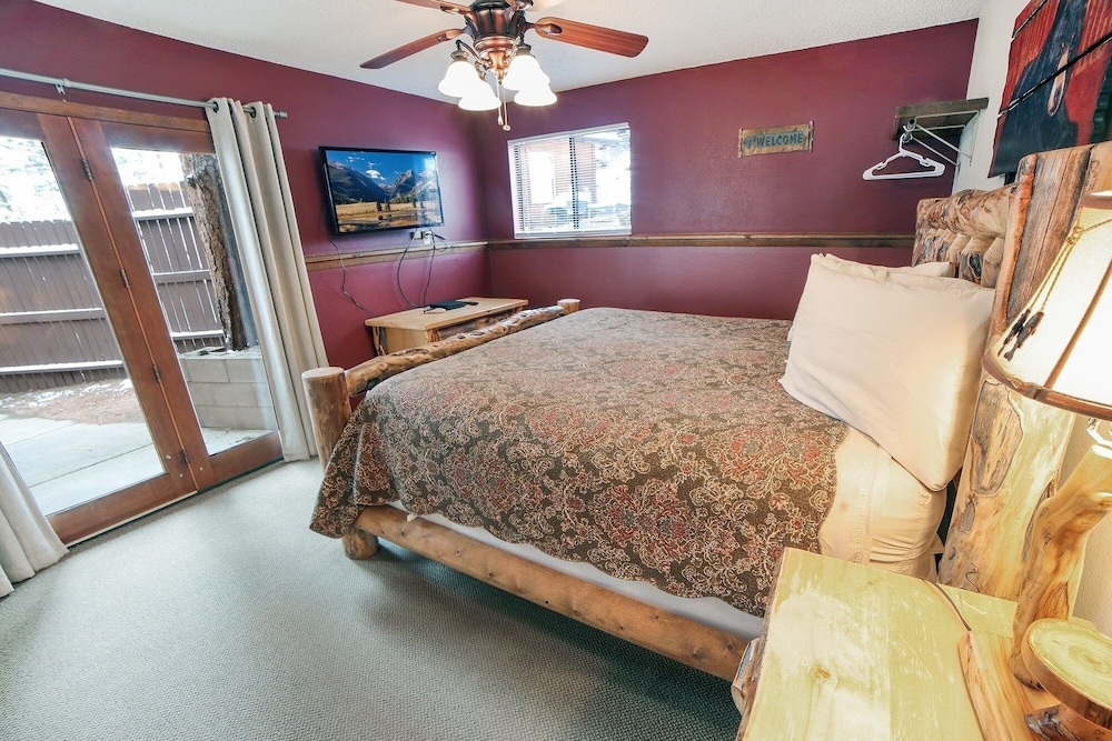 Timber Creek Chalets 7 cabin - photo 2