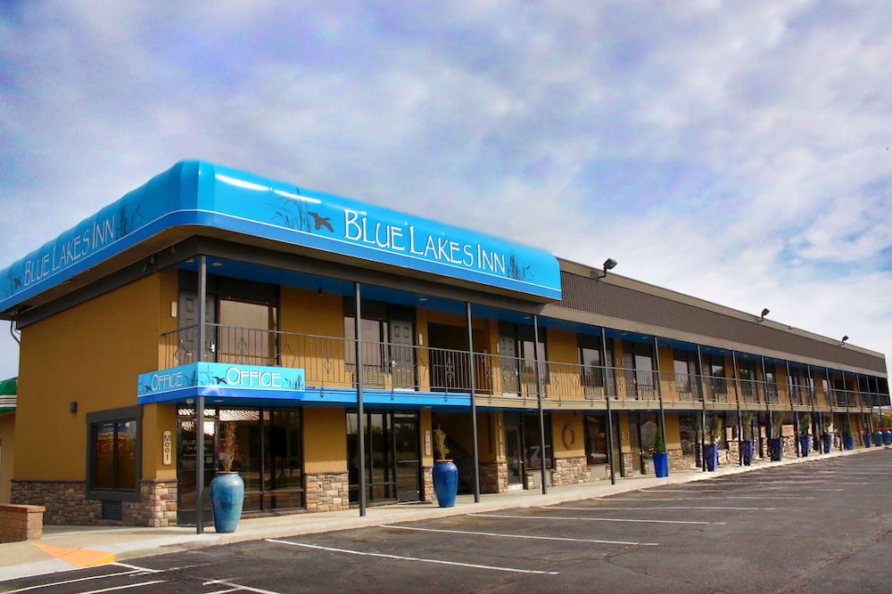 Blue Lakes Inn & Extended Stay - photo 44