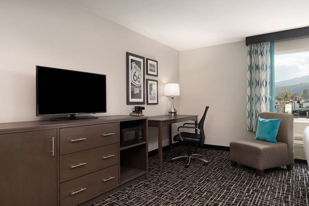 La Quinta Inn & Suites by Wyndham Williams Grand Canyon Area - photo 36