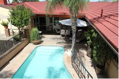Hotel Etambi Garni — Windhoek — photo 4