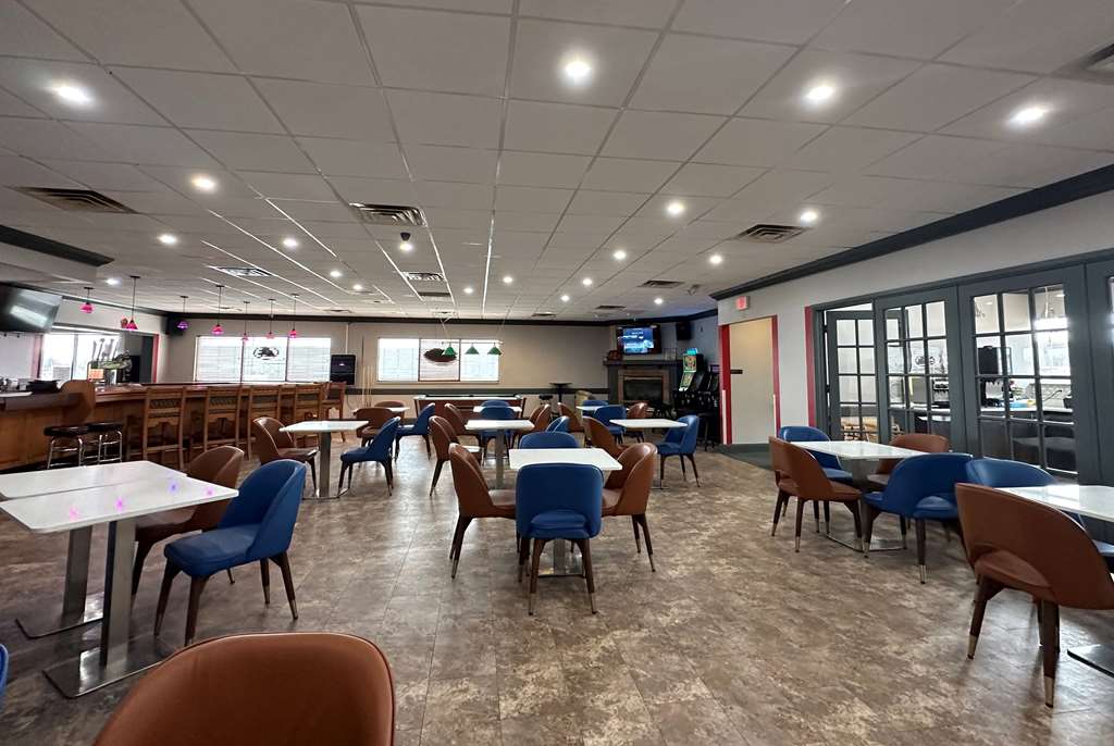 Ramada by Wyndham Waupaca - photo 21