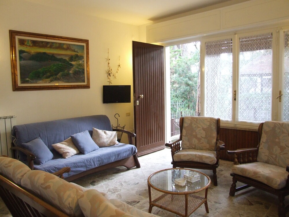 Tuscany Holidays In The Pinewood — hotel in Castagneto Carducci