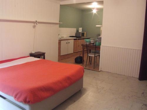 Studio Au Calme - last minute hotel in Unknown City
