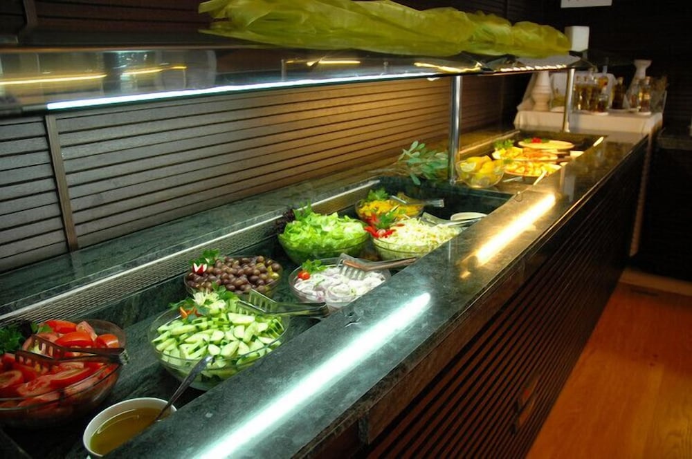 מזון ומשקאות