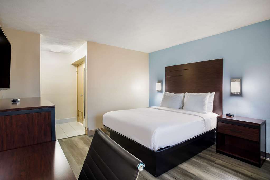 SureStay Hotel by Best Western Bardstown General Nelson - photo 14