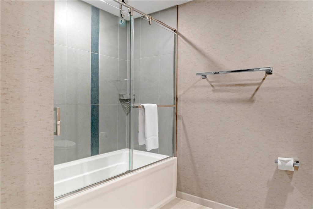 Radisson Plaza Hotel at Kalamazoo Center - photo 13