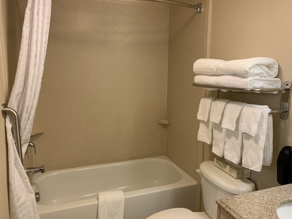 Candlewood Suites Wilson by IHG - photo 14