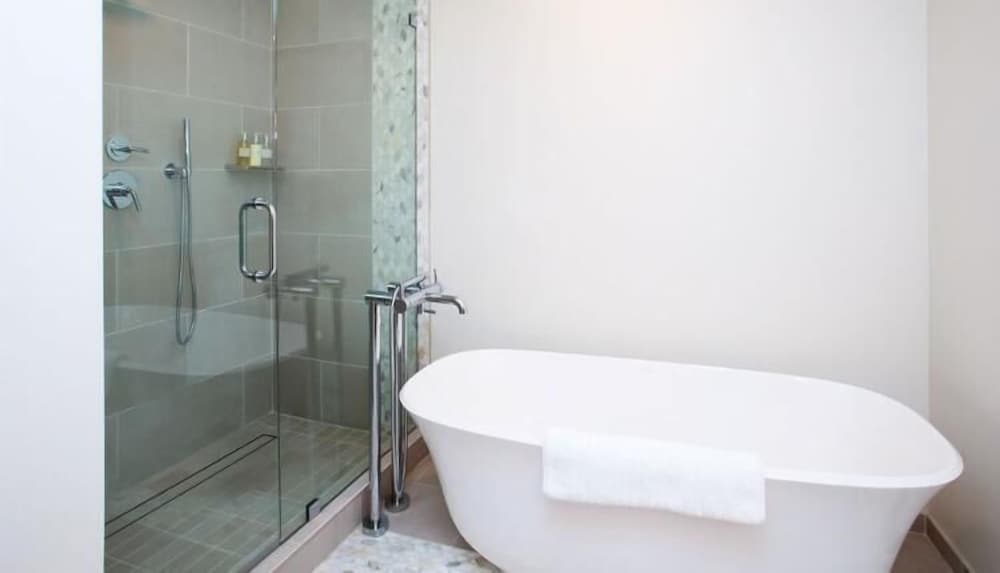 Carmel Beach Hotel - photo 32