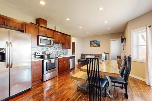 The Whale Lower in Lincoln, United States