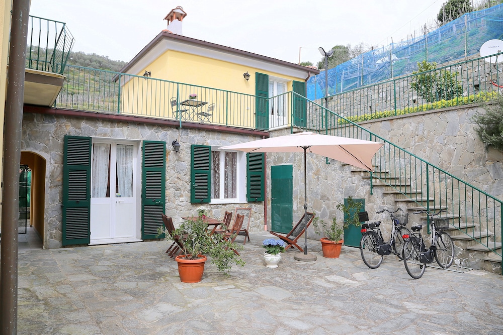 La Lanterna Sopra il Moggia — hotel in Levanto