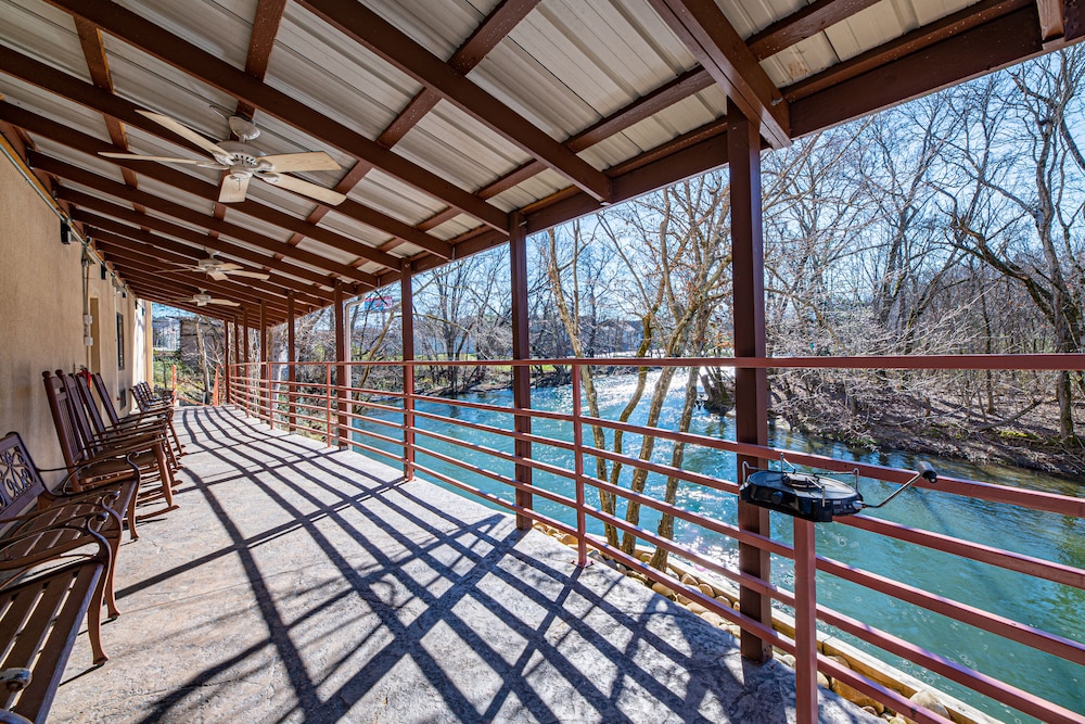 River Bend Inn - photo 16