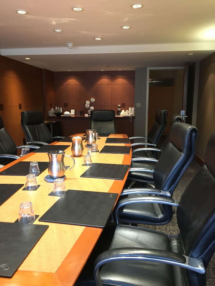 DoubleTree by Hilton Akron Fairlawn - photo 57