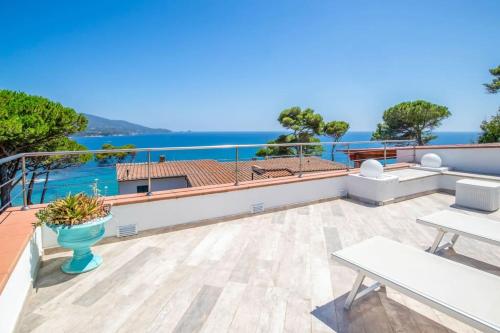 Villa Denise — 4-Star Luxury Hotel in Capoliveri, Italy