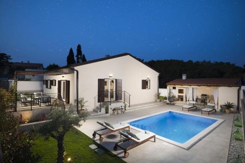 Villa Ridollin — 4-Star Luxury Hotel in Pula, Croatia