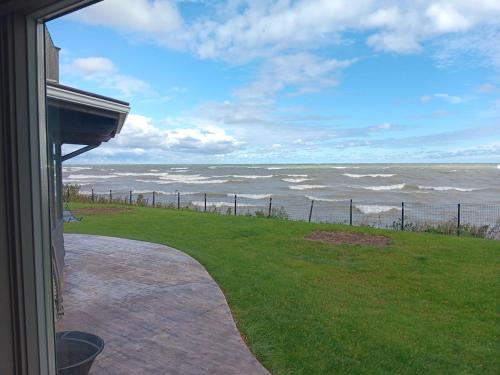 Pelican Point Private Retreat 22030102 — Sheboygan