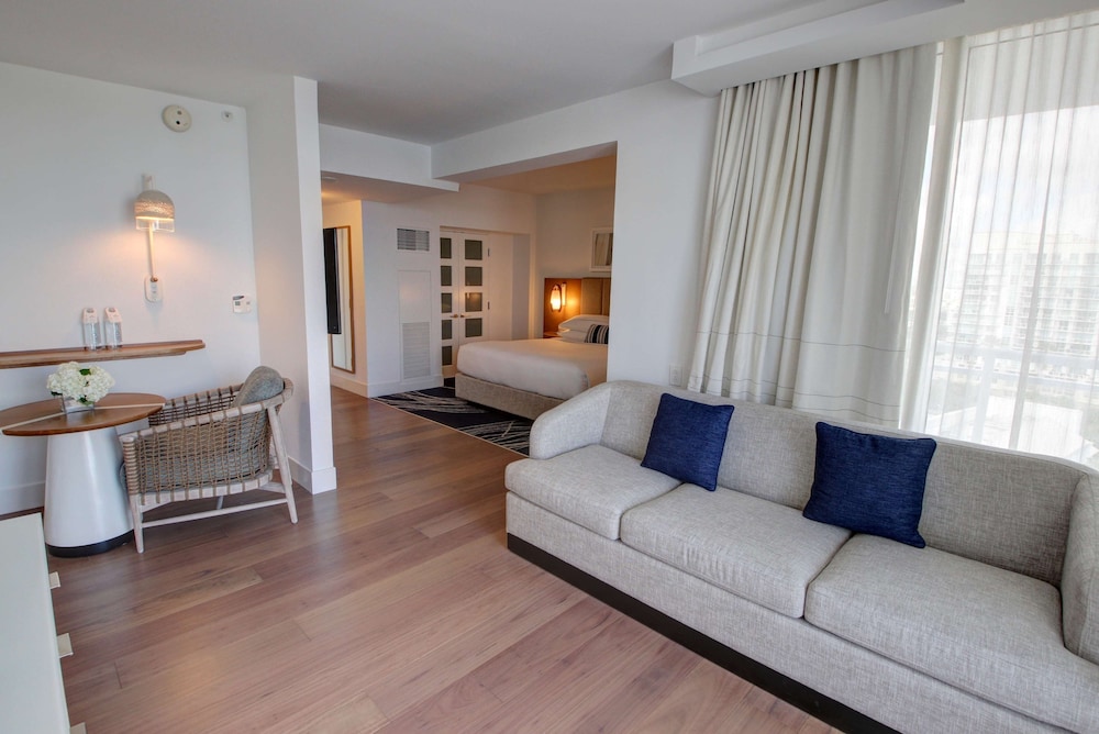 Hilton Fort Lauderdale Marina - photo 5