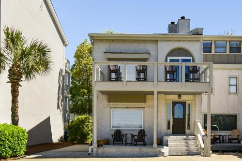 Dune Breeze in Saint Simons Island, United States