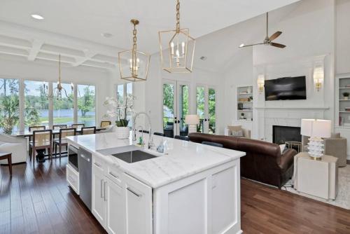 The Covehouse Pet Friendly in Chapin, United States