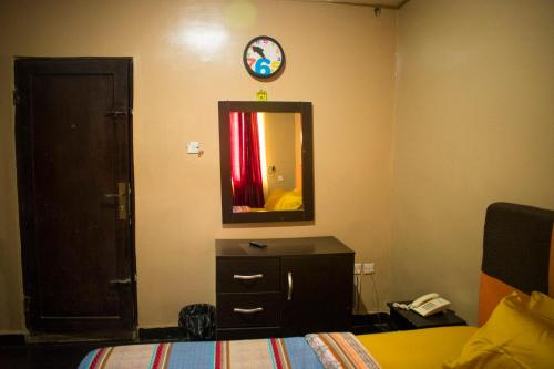 Adesuwa Royal Guest House