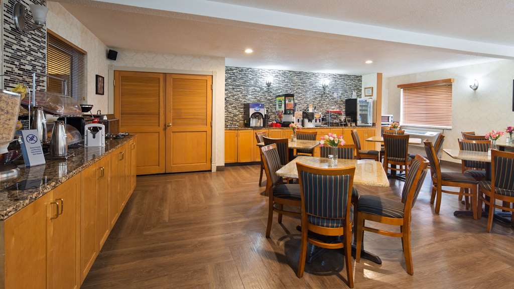 Best Western New Baltimore Inn - photo 4