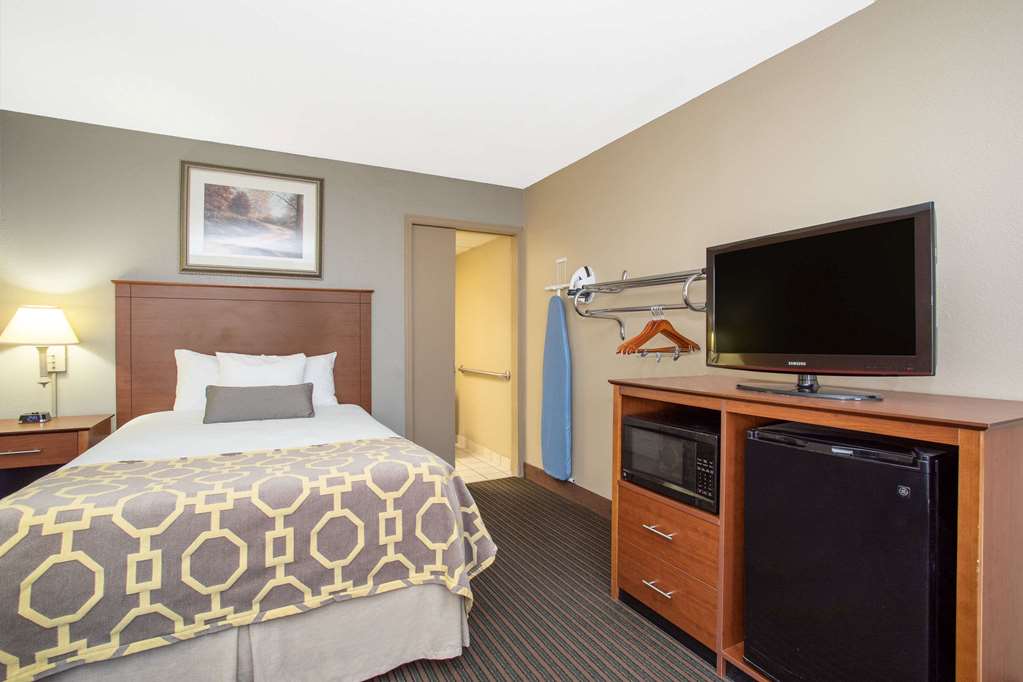 Baymont by Wyndham Hays - photo 8
