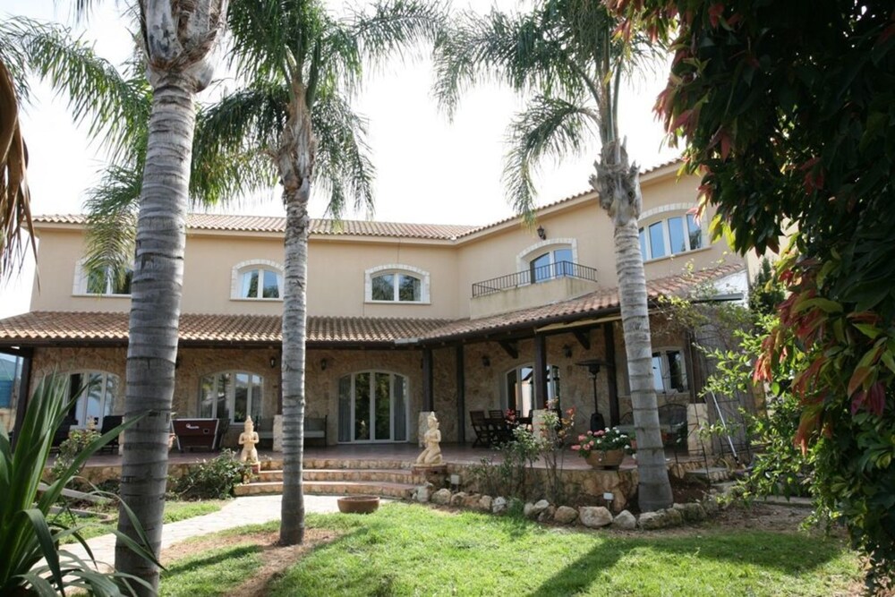 Cyprus In The Sun Villa Ayiou 271 Gold