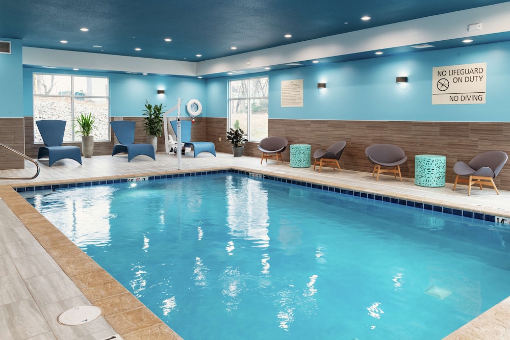 Hampton Inn by Hilton Bedford - photo 24