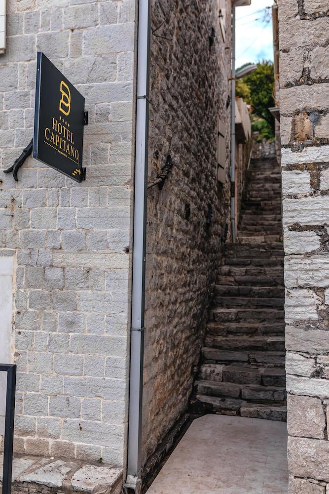 Boutique Hotel Blanc & Bleu Capitano — hotel in Herceg-Novi