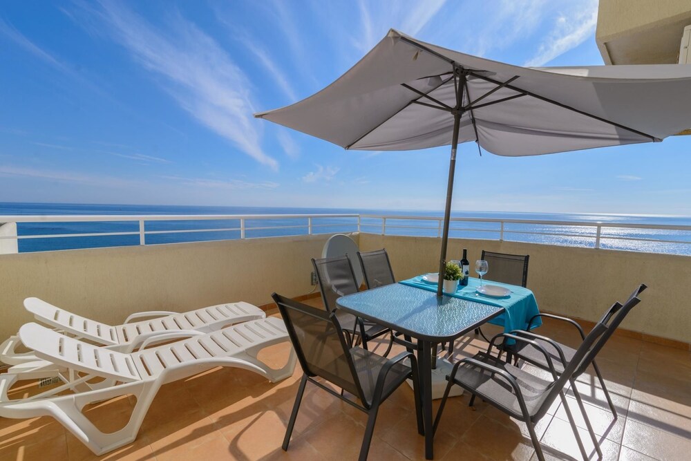 Benal Beach Resort 180 Seaview First Line Beach 2BR Apartment in Wi — Benalmadena — photo 2