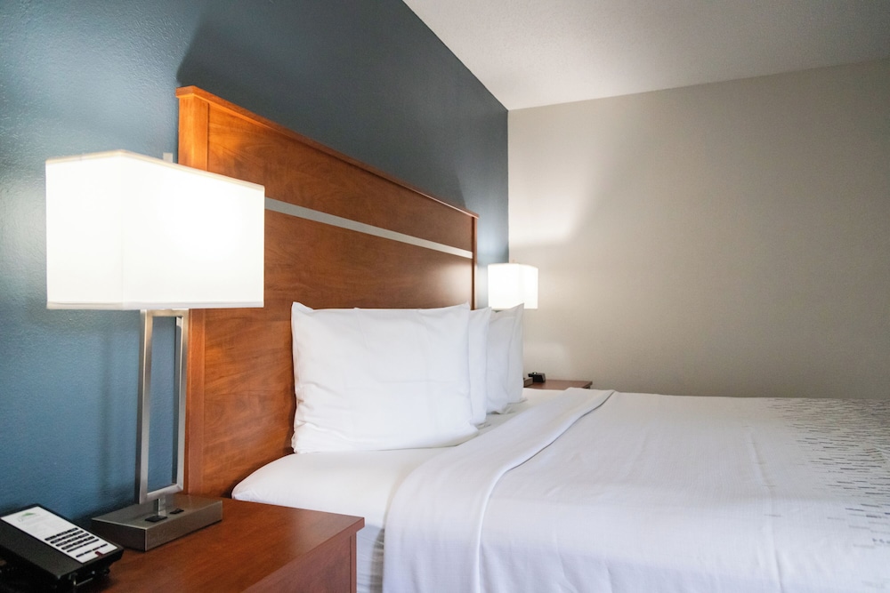 Twin Mountain Inn & Suites - photo 33