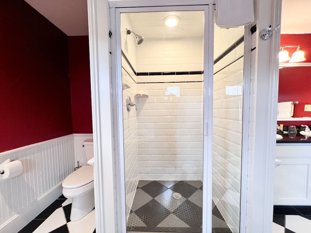 Four Columns Inn - photo 50