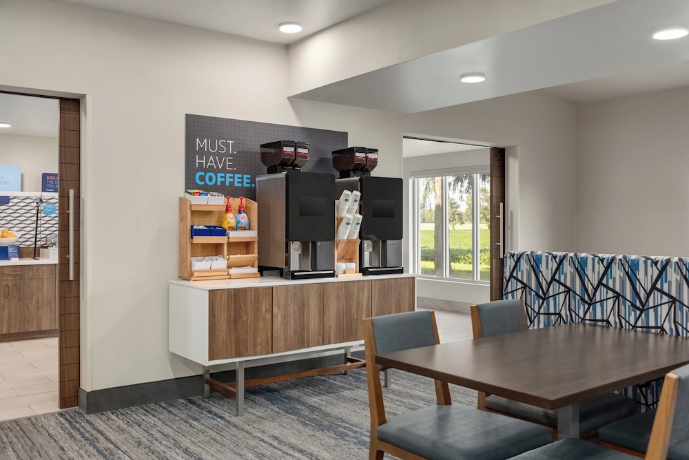Holiday Inn Express Hotel & Suites North Fremont By Ihg - photo 28