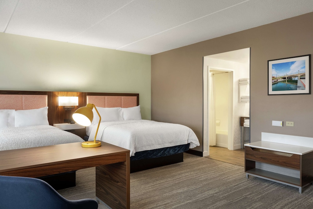 Hampton Inn & Suites Frederick Fort Detrick - photo 25