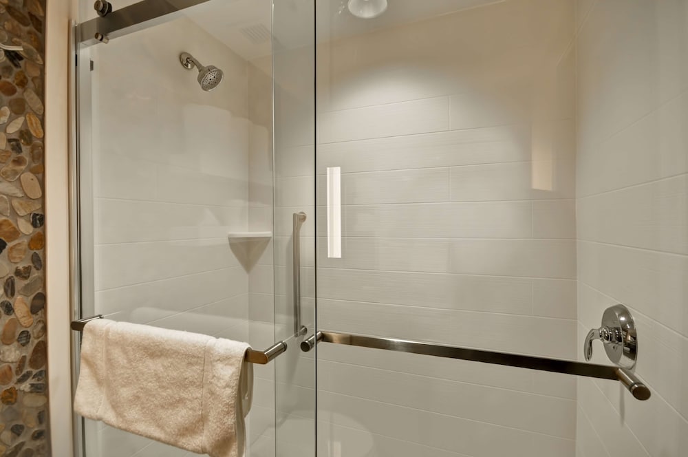 Hilton Garden Inn Detroit Troy - photo 16
