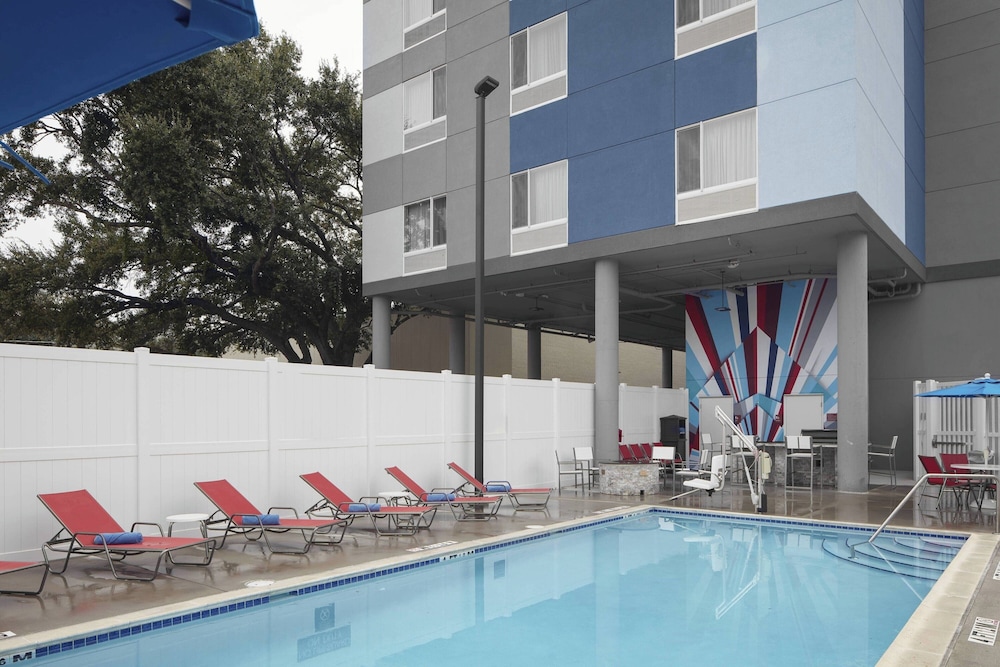 TownePlace Suites by Marriott Tampa South - photo 13