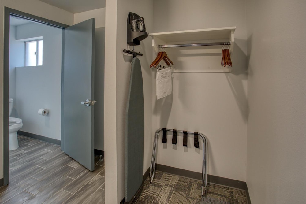Post Time Inn - photo 13